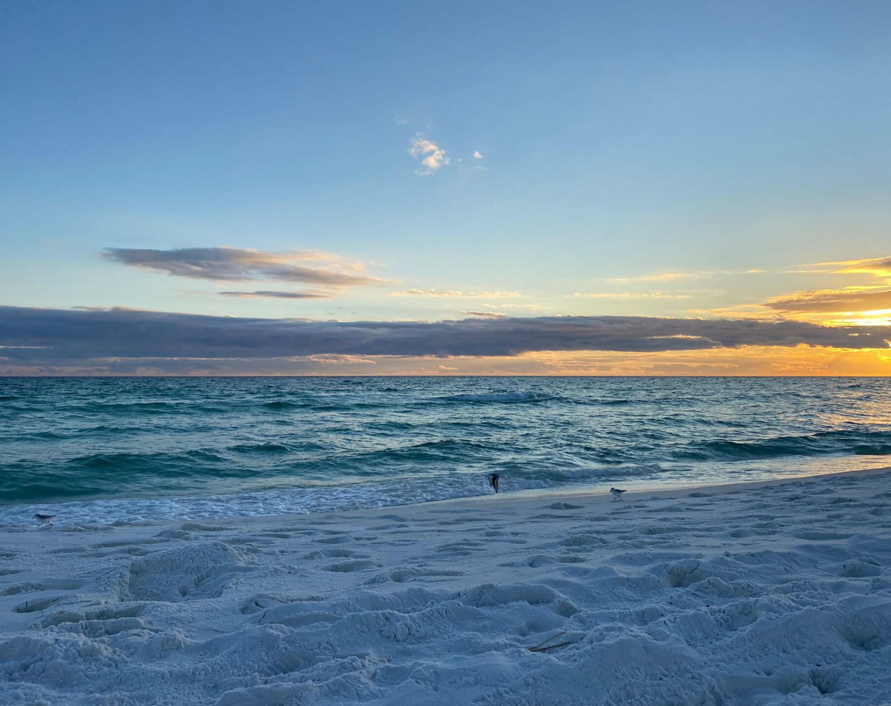 White sand beach and the emerald Gulf in Destin, Florida